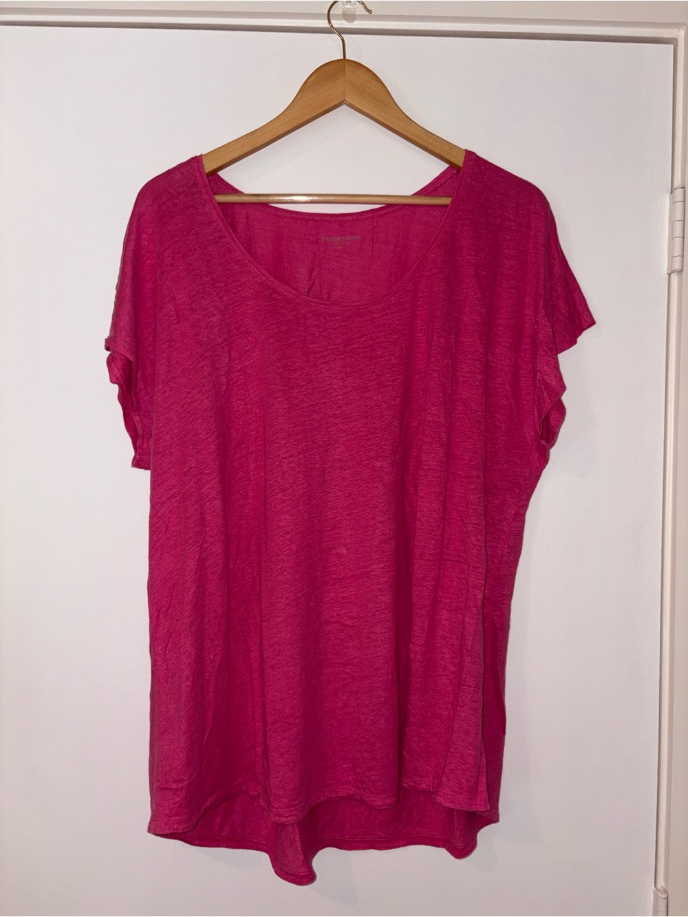 Eileen Fisher Linen Short Sleeve Scoop Neck Top in Fuchsia Pink